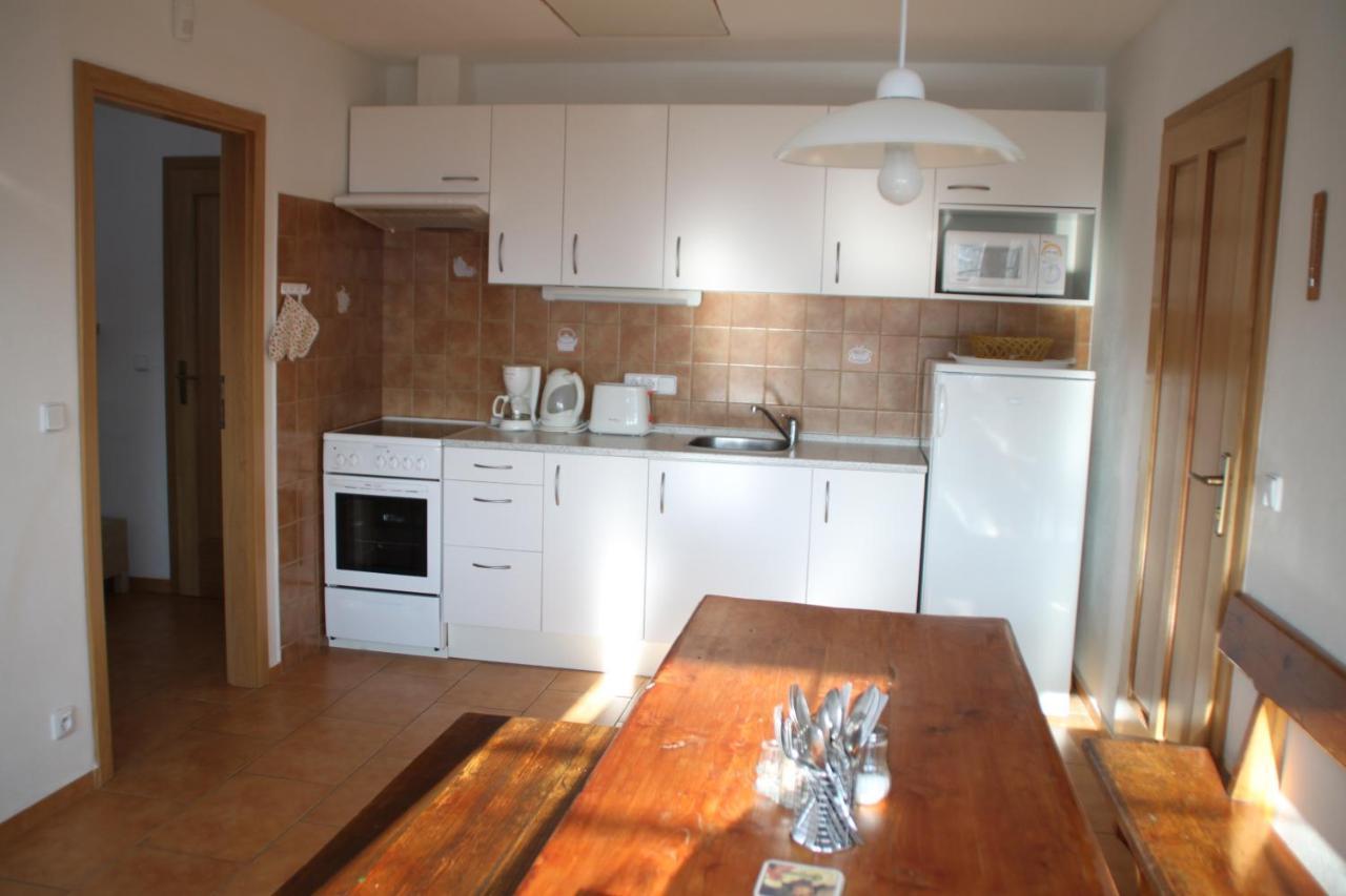 Apartmany Vydrysek Срні Екстер'єр фото