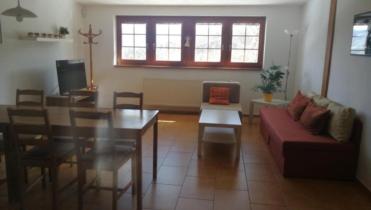 Apartmany Vydrysek Срні Екстер'єр фото